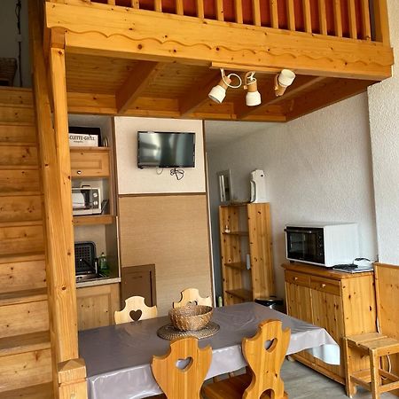 Appartement Pour 6 Personnes Au Pied Des Pistes Au Calme Aux Menuires Les Asters Saint-Martin-de-Belleville Bagian luar foto